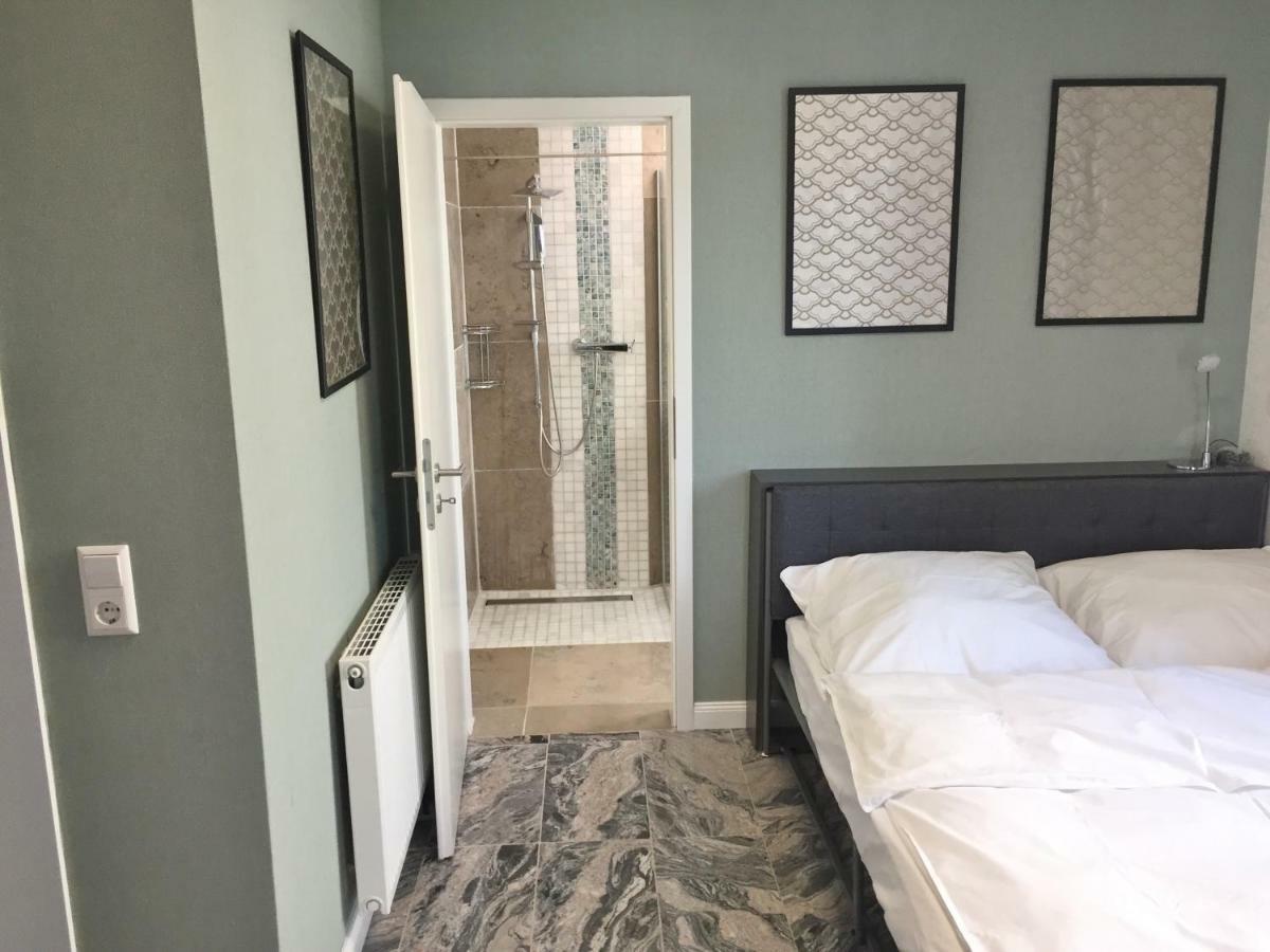 Neues Zimmerapartment Mit Bad Neckarwestheim Exteriér fotografie